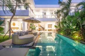 Seaside Luxury 4br Villa, 400m To Finns, Canggu